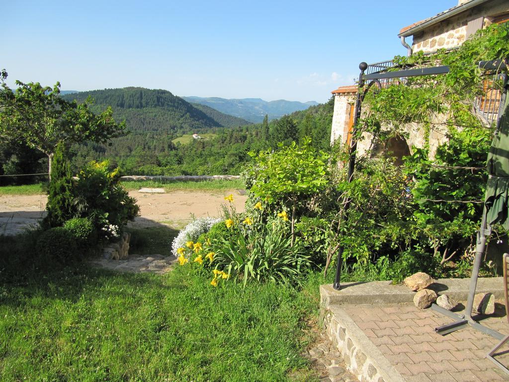 Le Petit Rias Gite Soleil Saint Maurice en Chalencon Exteriör bild